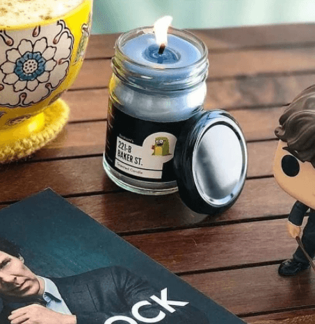 sherlock-holmes-study-scented-candle